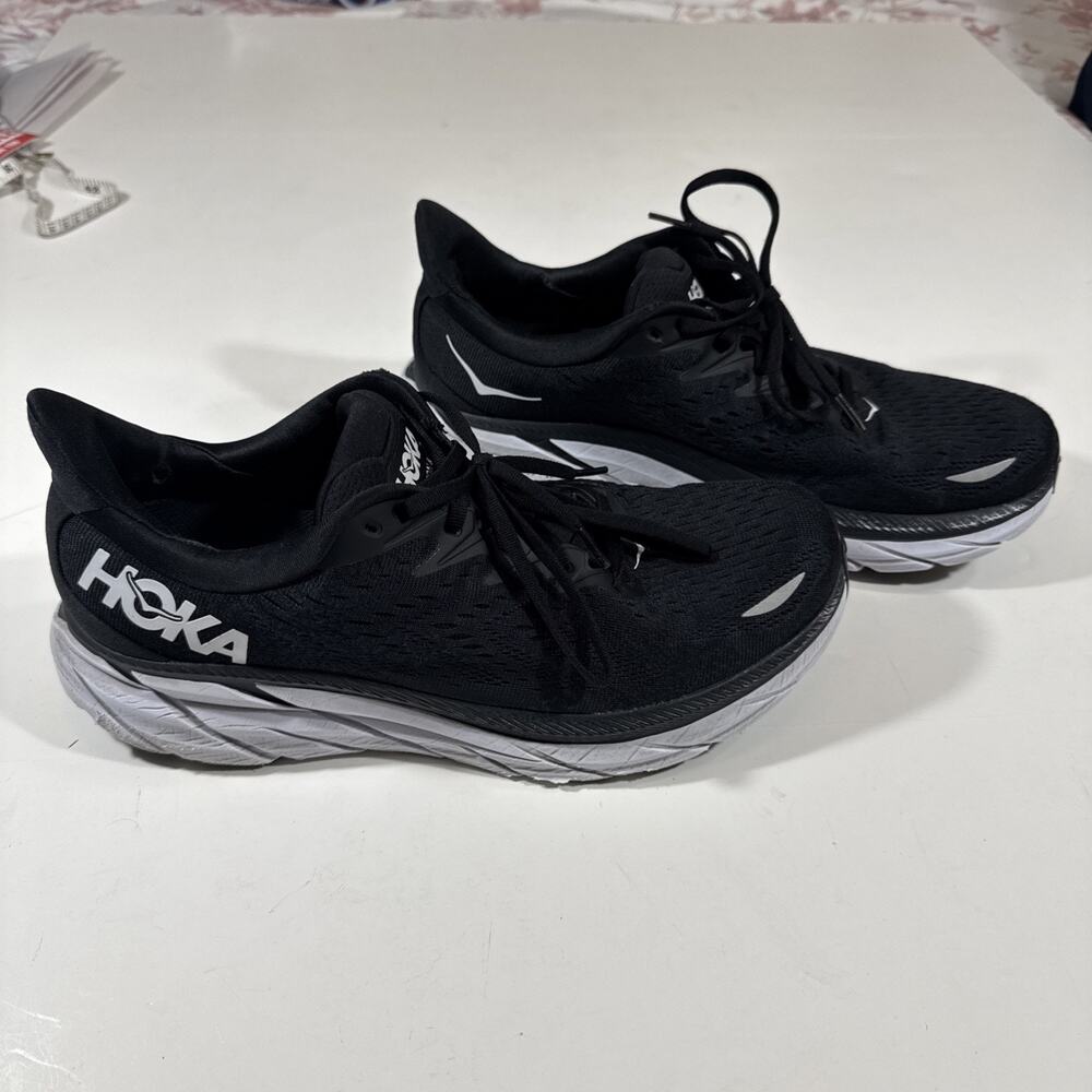Hoka One One Clifton 8 Running Shoes Mens Size 11 Black White Sneakers